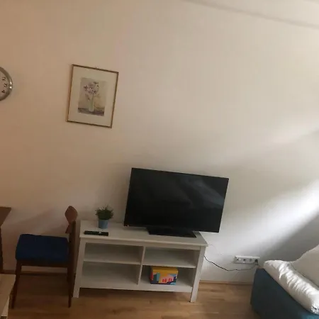Deluxe City Center Studio Apartment Innsbruck